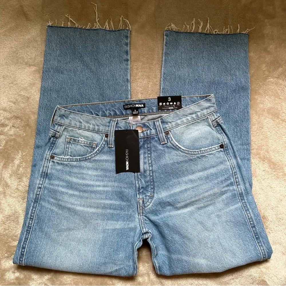 Fashion Nova Bella Distressed Boyfriend jeans - Picture 3 of 5